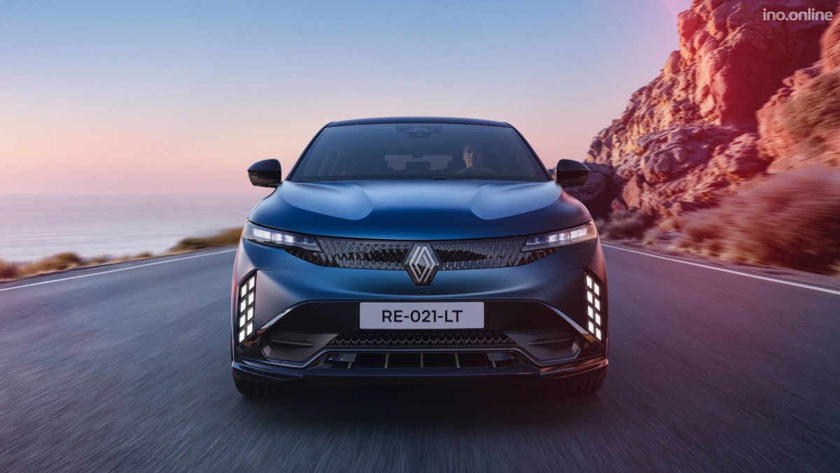 new-renault-megane-e-tech-electric-10