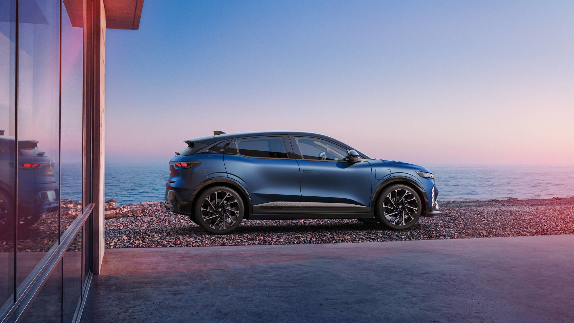 new-renault-megane-e-tech-electric-14