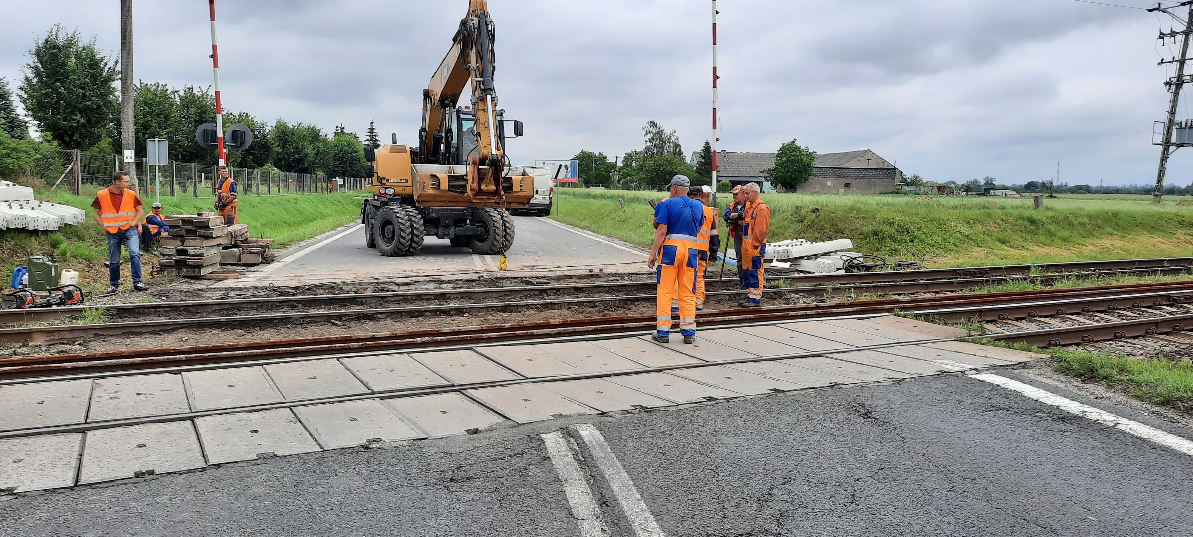 12F05766-F468-46AF-8A29-07A0DCDDF3E1