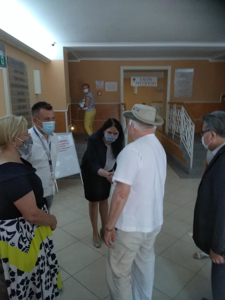 117315822_3289016714477784_735933880806857404_n