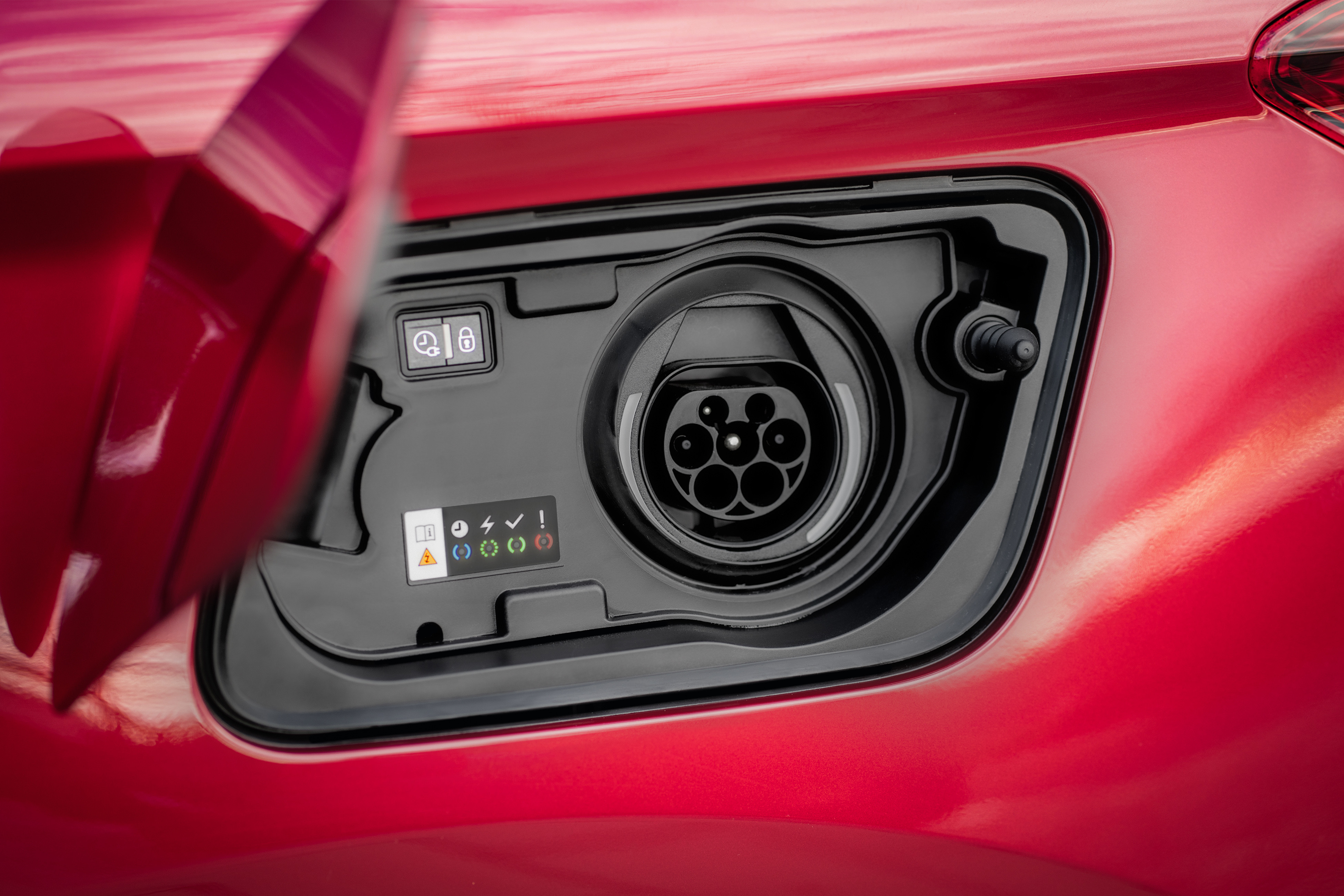 Opel-Grandland-X-Hybrid4-510416