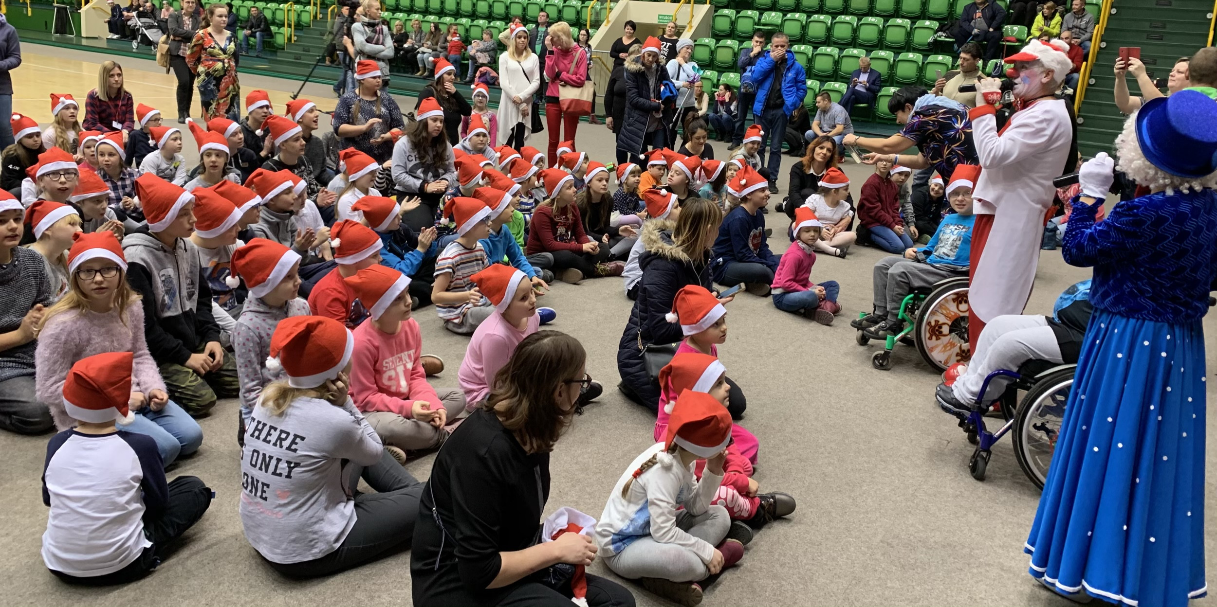 C6D8C942-1A5C-4C3F-B354-4D94E89C39BB