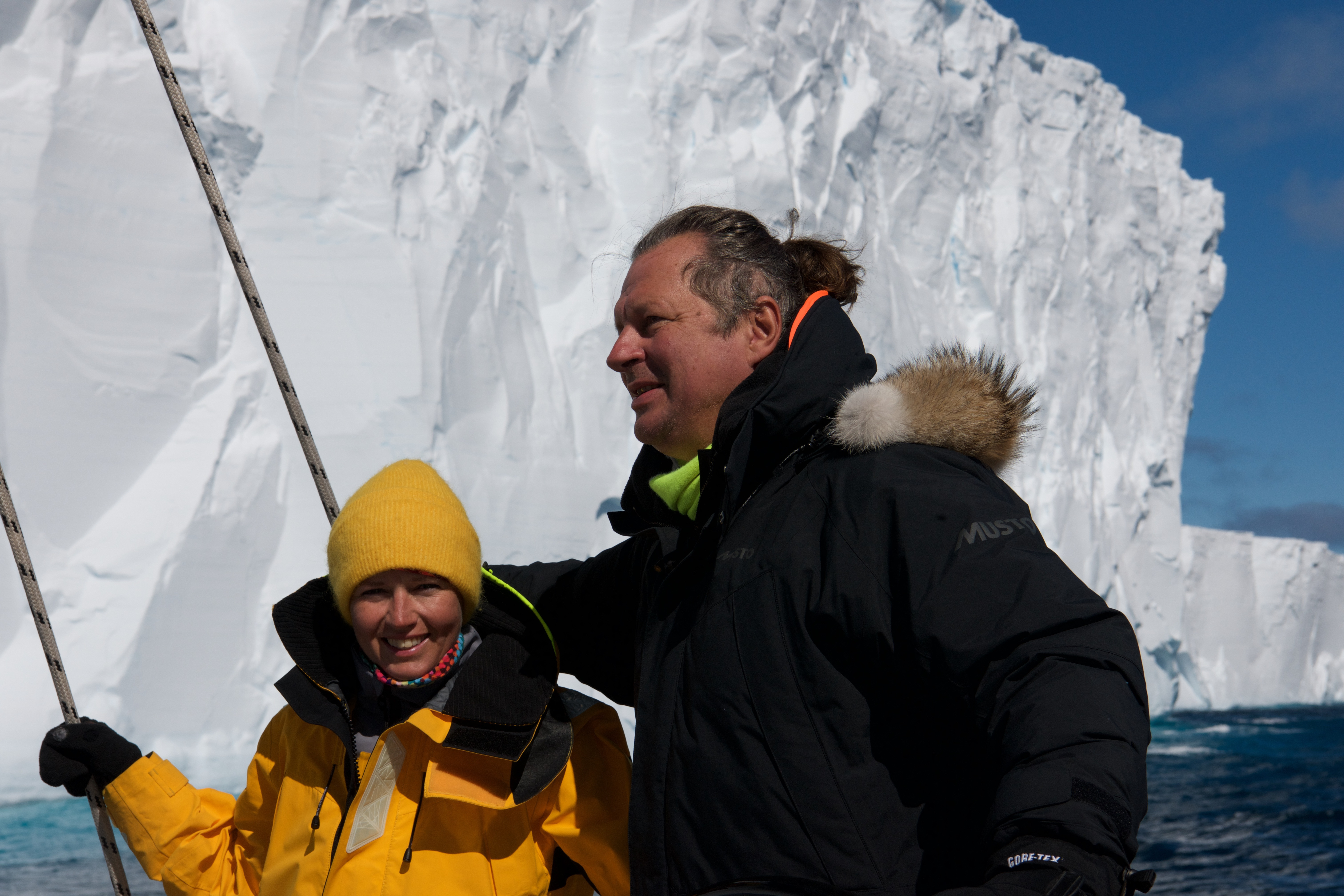 the circle around Antarctica 69