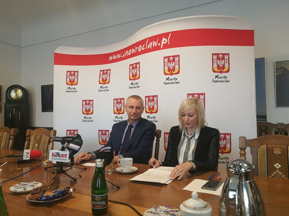 54424692_406083546822358_3859567627772887040_n