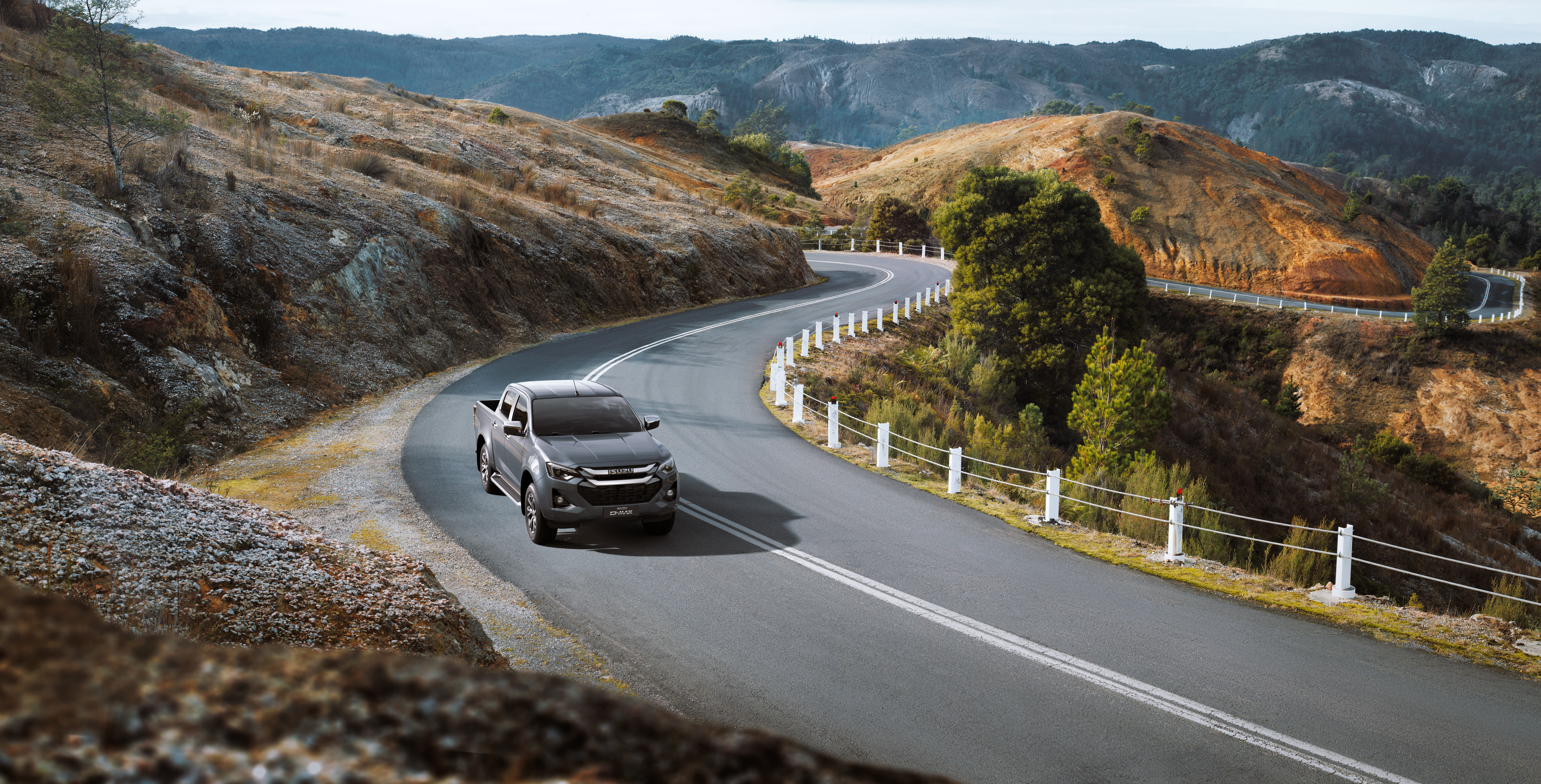 24MYISUZUDMAX_14_EULHD_CREW_RBD