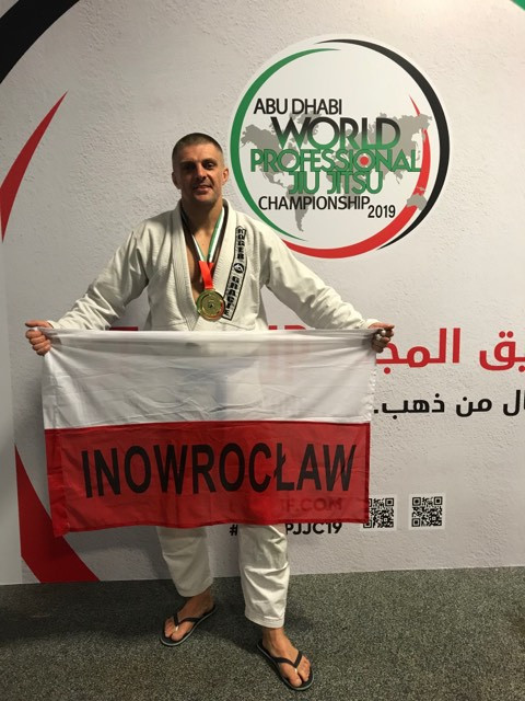 MS Abu Dhabi- złoty medall