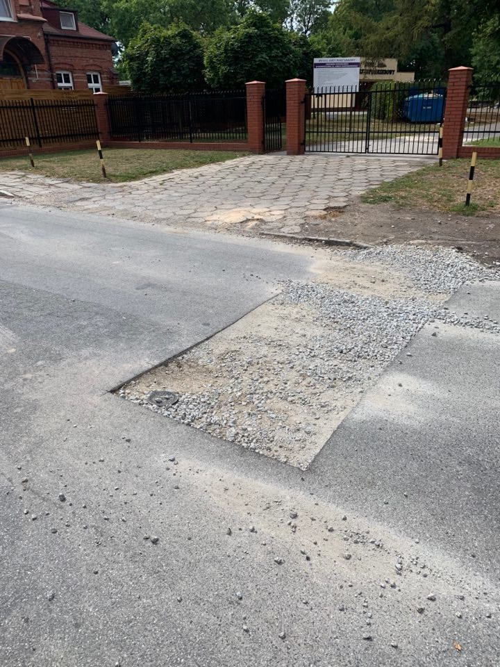 67933054_398290107559620_7484568803540467712_n