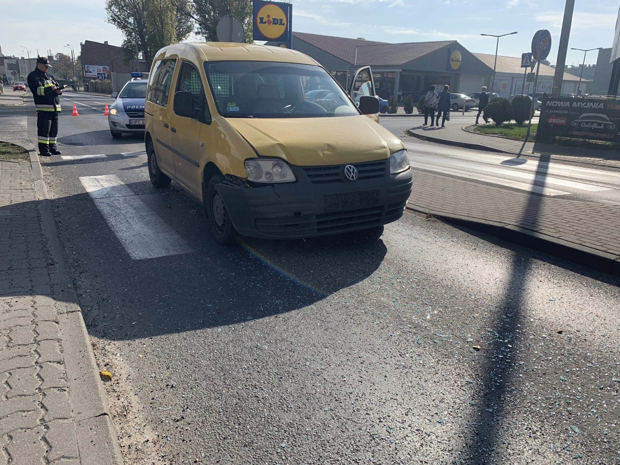 F4FA3ADB-BF3B-4508-A9F5-C484BA3B8B4C