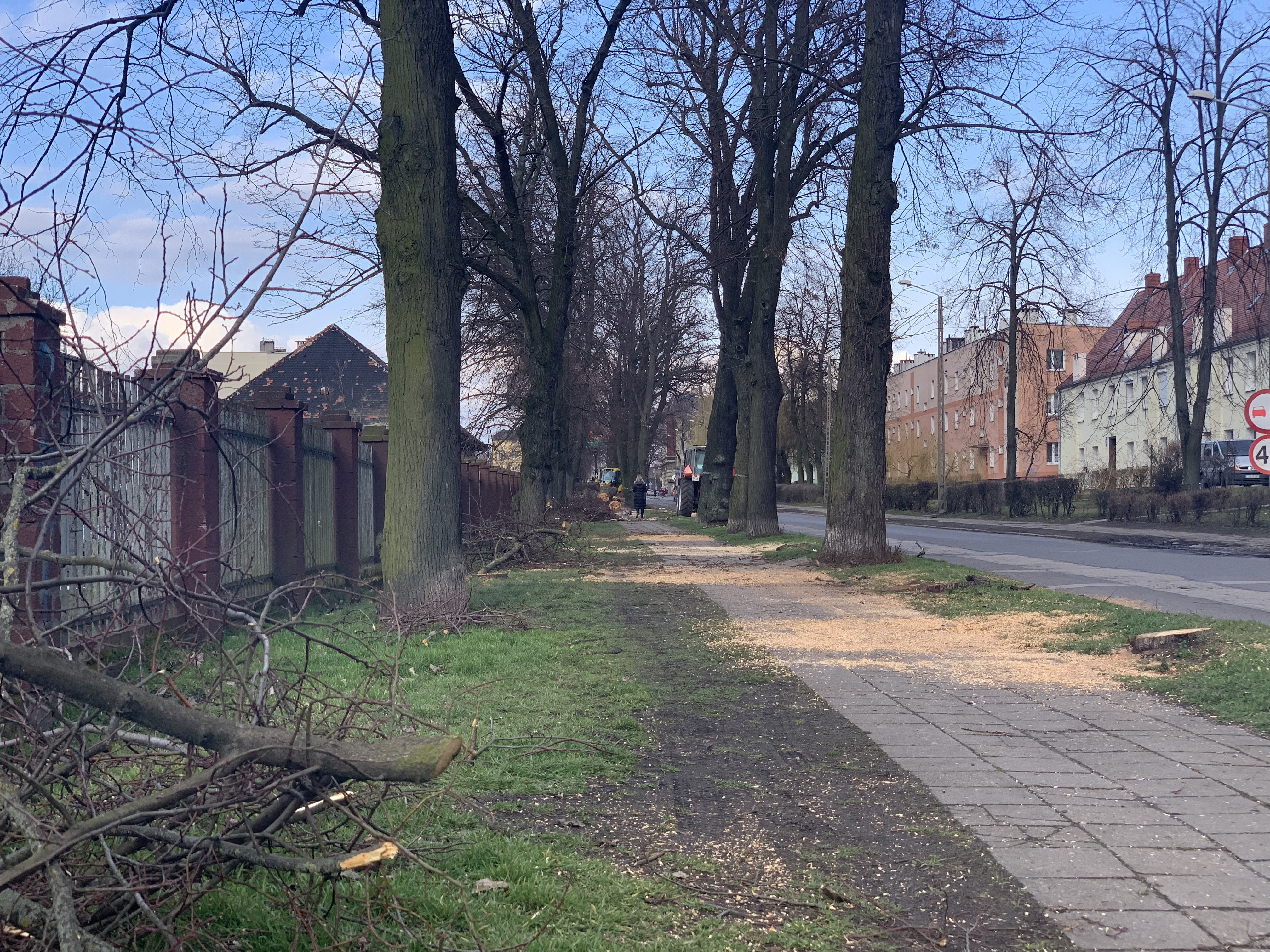 7EB52CC2-3C64-4050-9EFB-CA0E1DE864C6