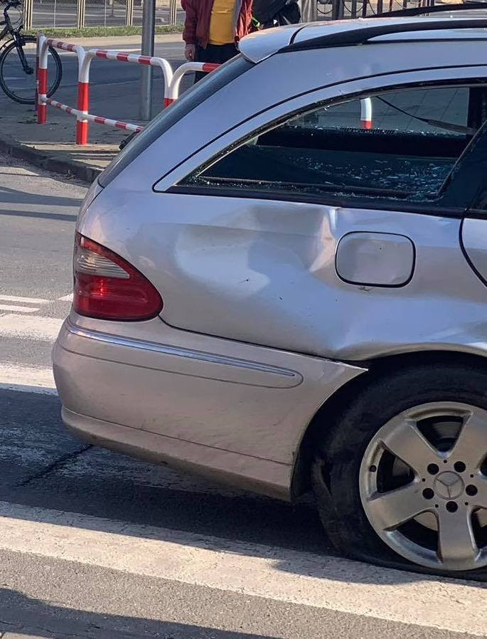 71569796_863367117422502_7829581795556327424_n