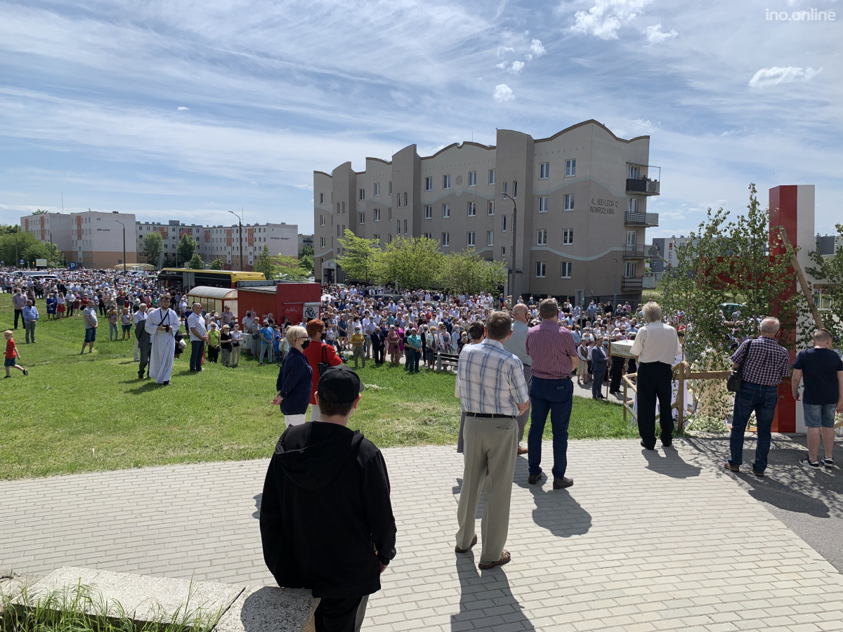 9E4BF4B0-7CE7-473C-BB18-871DDAD5C962