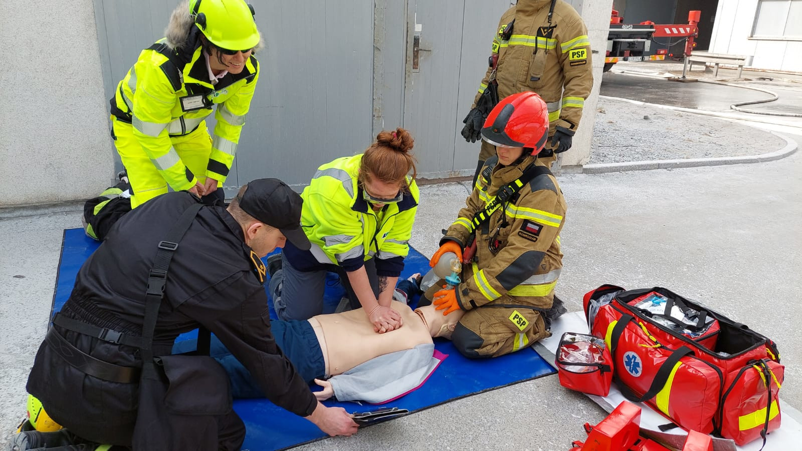 29b4dcd8-6961-4c54-aeb1-0e30c0d8a67c