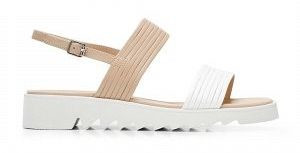 sandały w treści 2