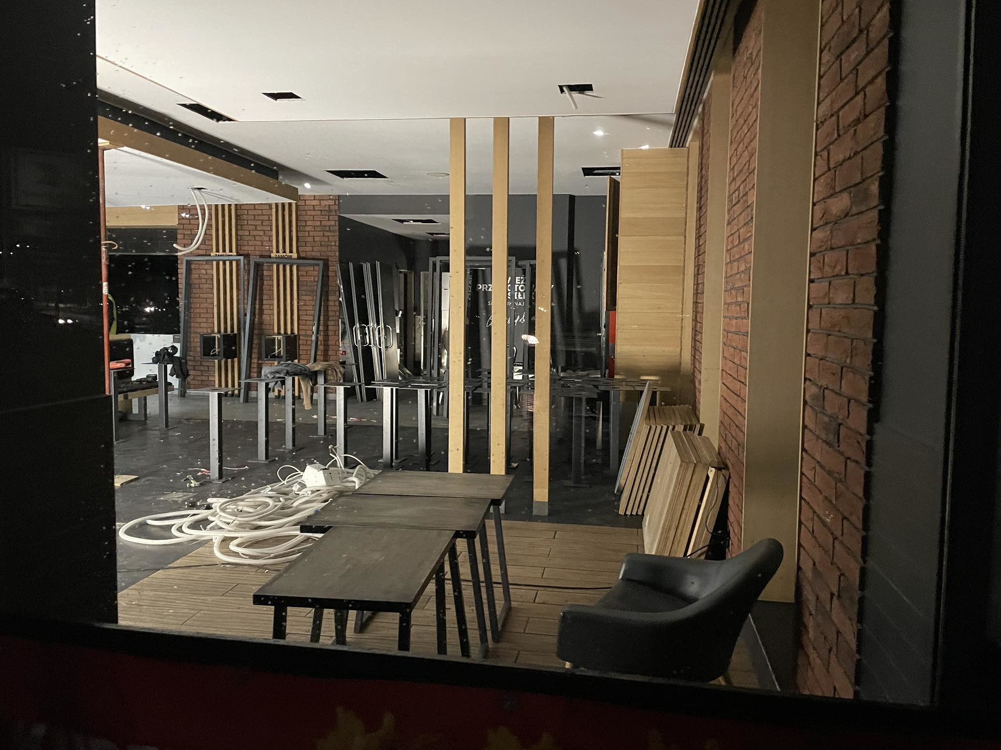 371405098_1103006097532788_6448195149409121386_n