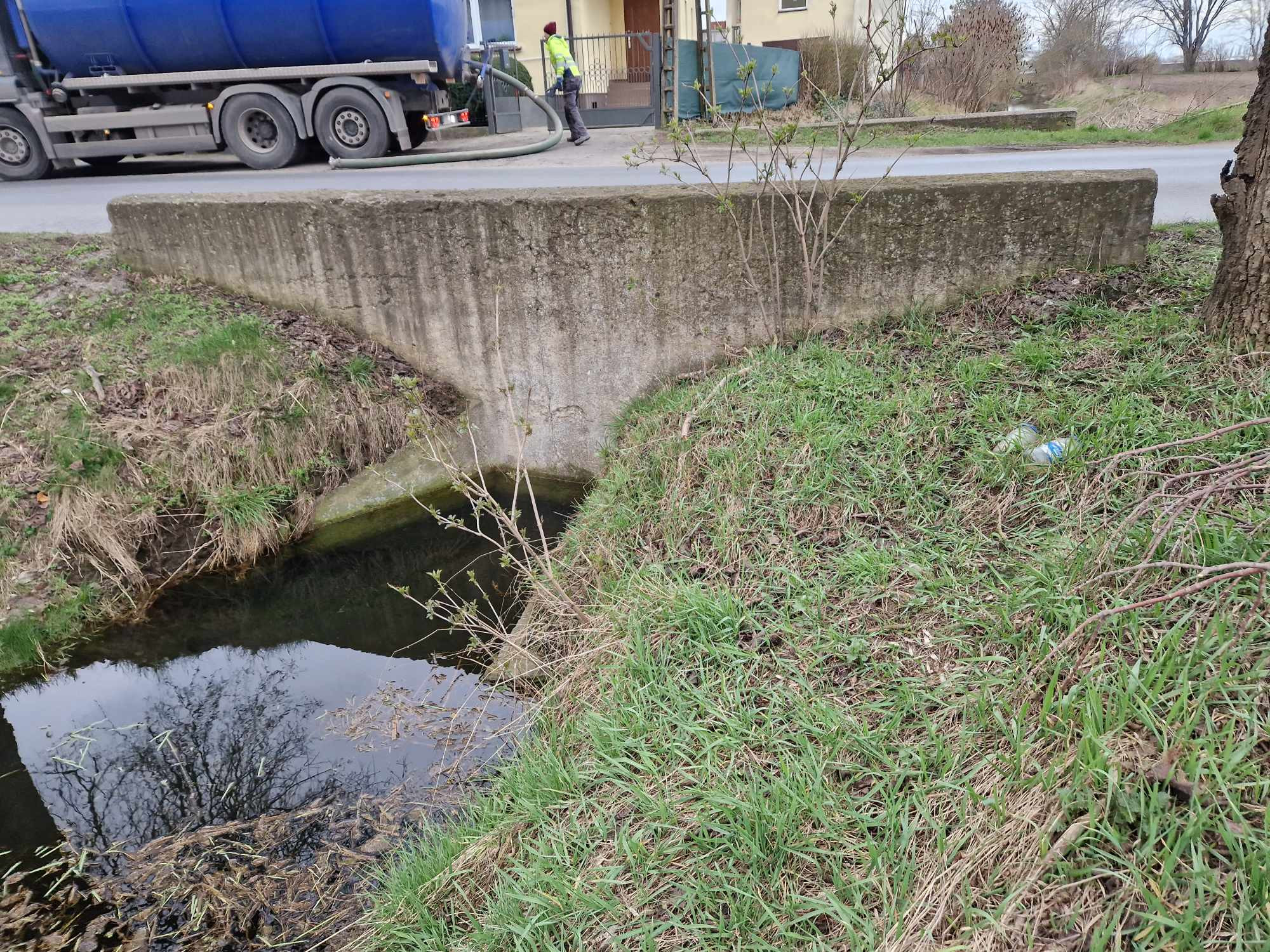 a5dbe927-56e6-4f75-ab97-fb6600c416c3