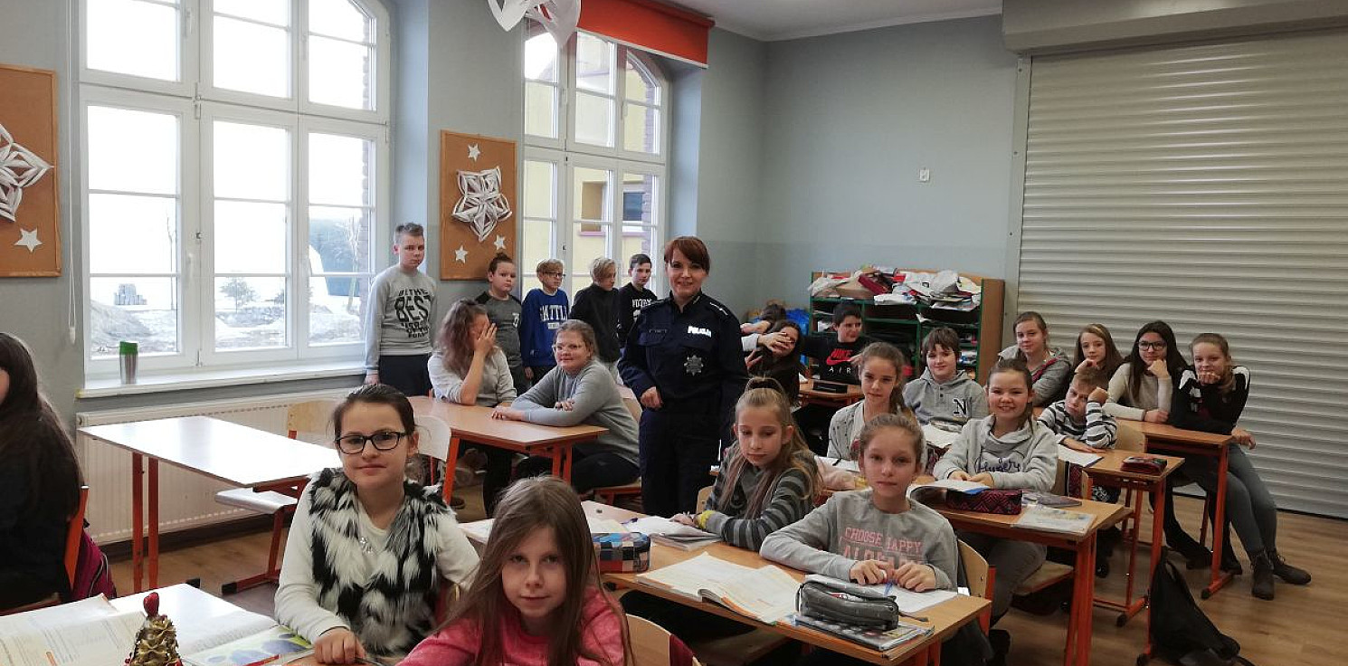 Kruszwica.online - Policja w szkołach. Prewencyjnie