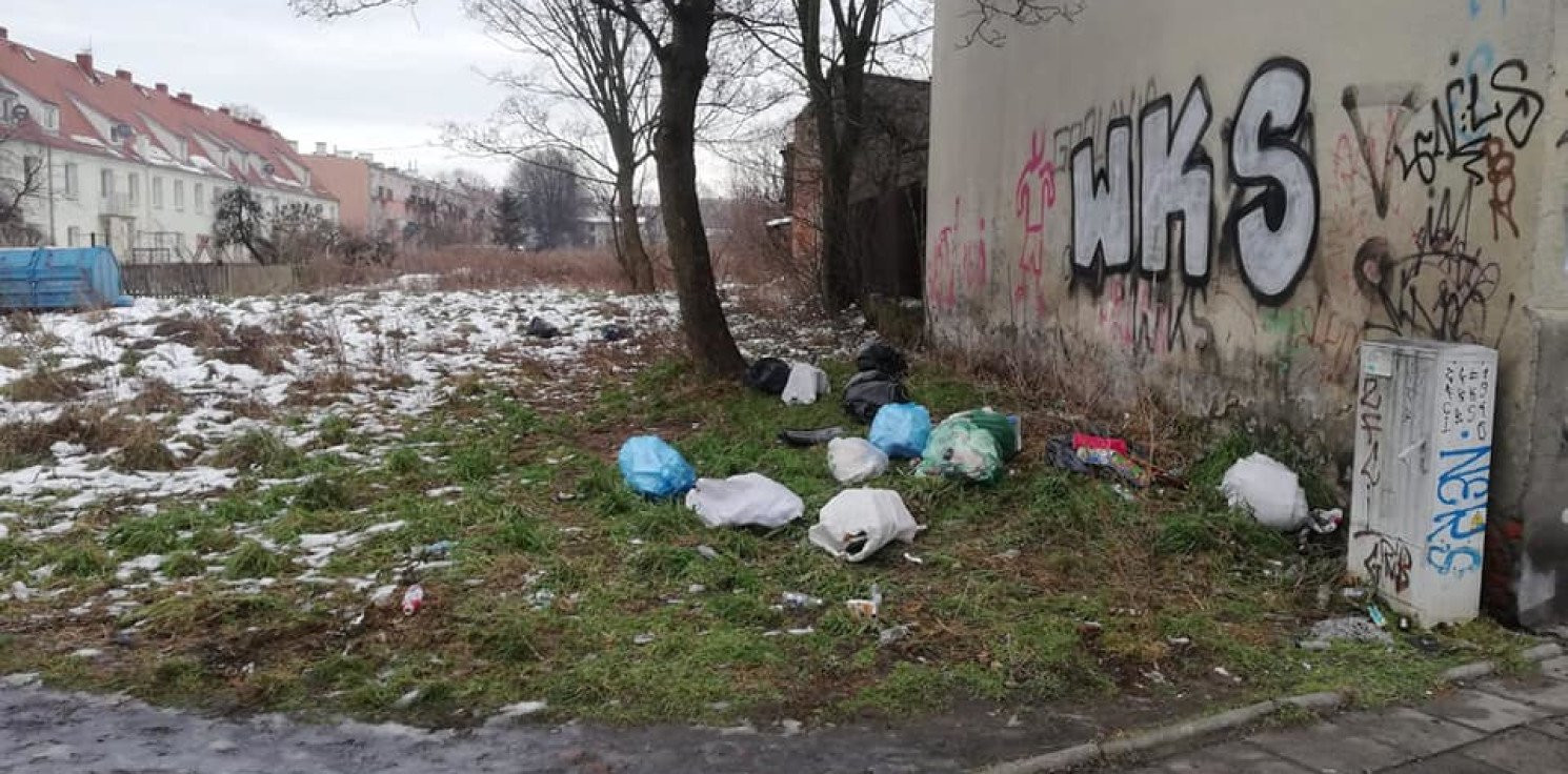 Inowrocław - Za podrzucenie odpadów dostał mandat