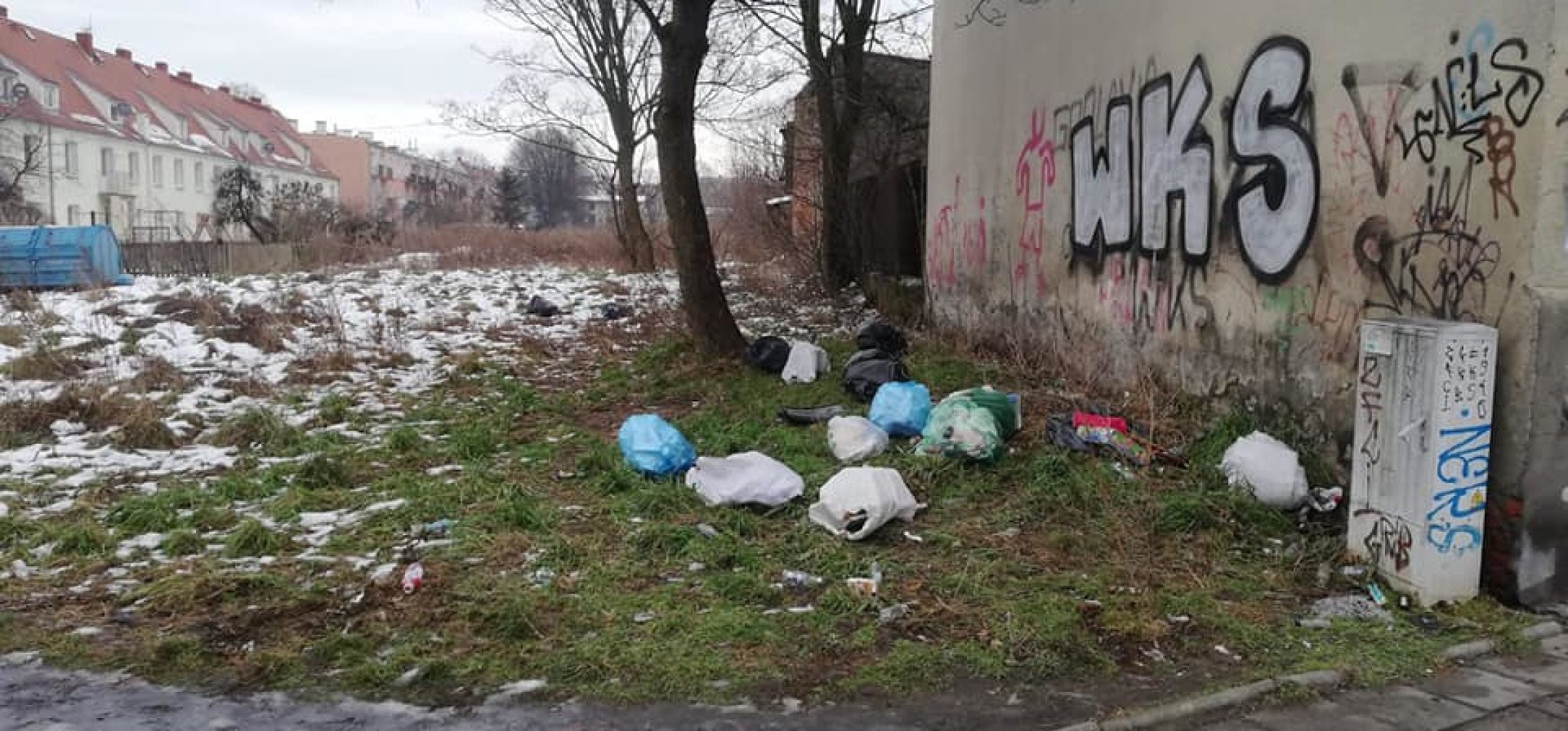 Inowrocław - Za podrzucenie odpadów dostał mandat
