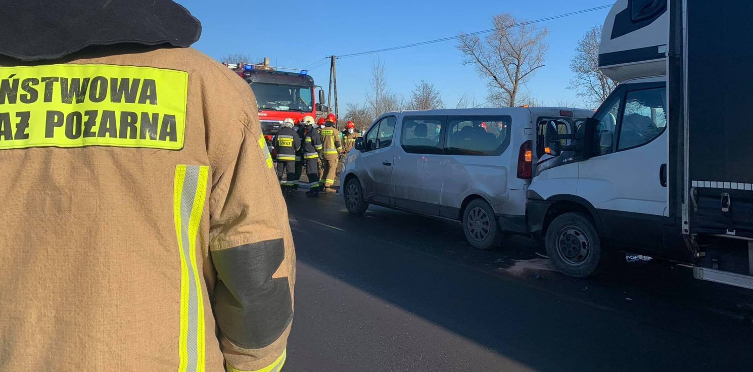 Gmina Inowrocław - 6 osób w szpitalu po kraksie w Tupadłach