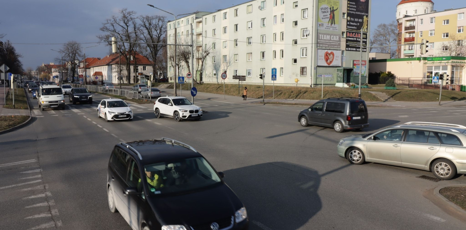 Inowrocław - Trzy etapy przebudowy. Będą zamykać pasy ruchu