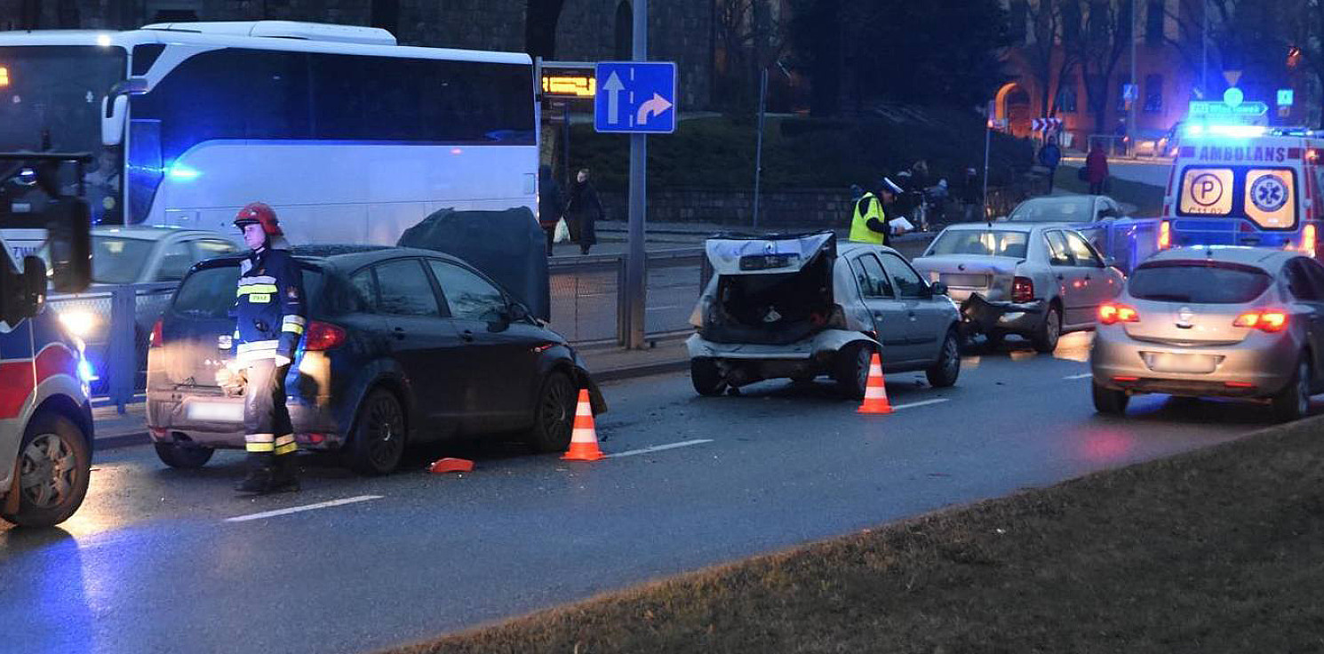Inowrocław - Kraksa z udziałem trzech aut