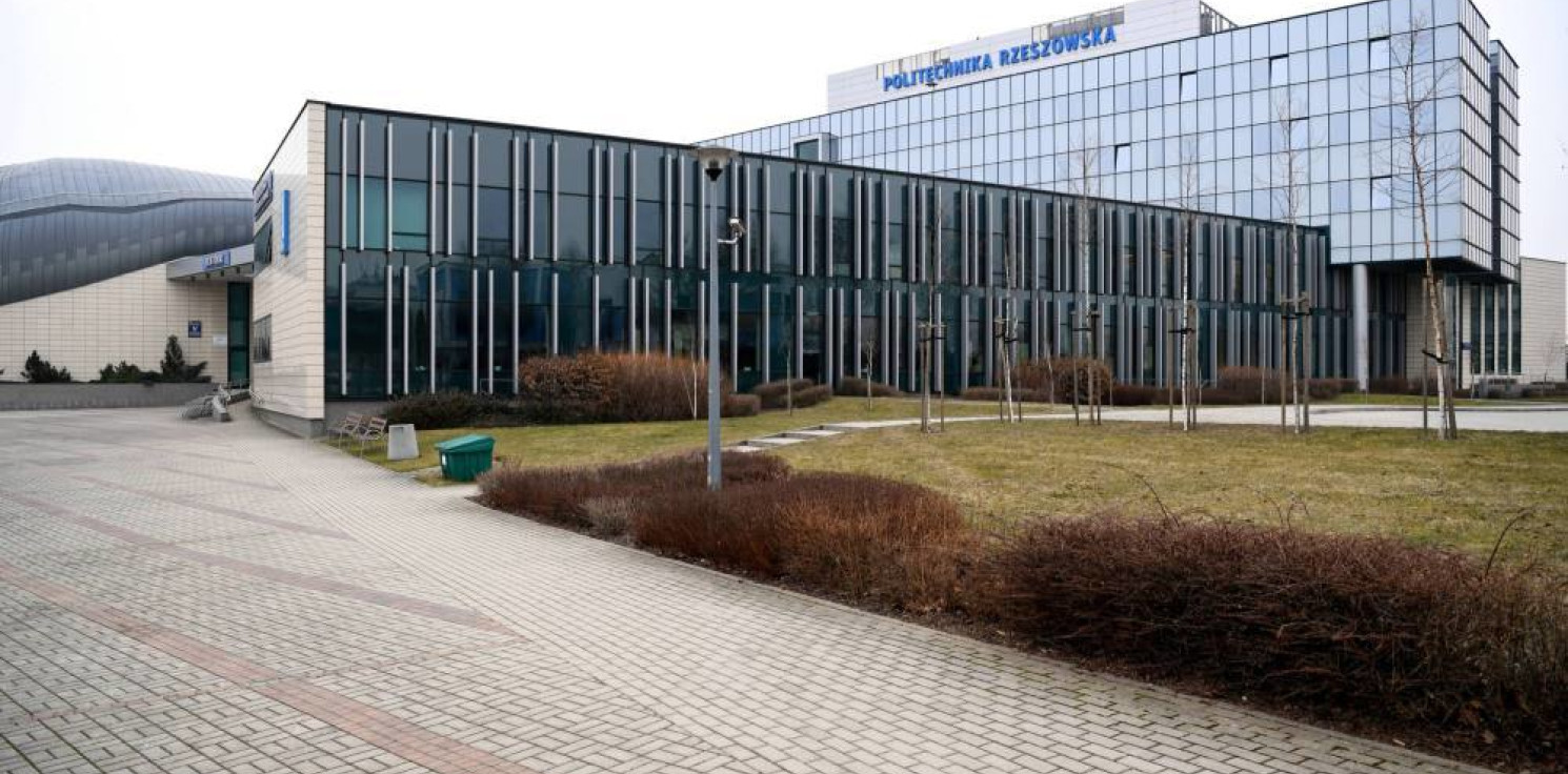 Kraj - Student PRz opracował prototyp robota inspekcyjnego dla straży pożarnej 