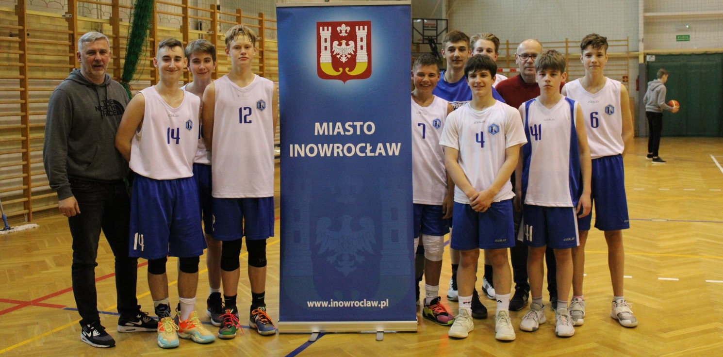 Inowrocław - Świetny występ i awans koszykarzy Kasprowicza