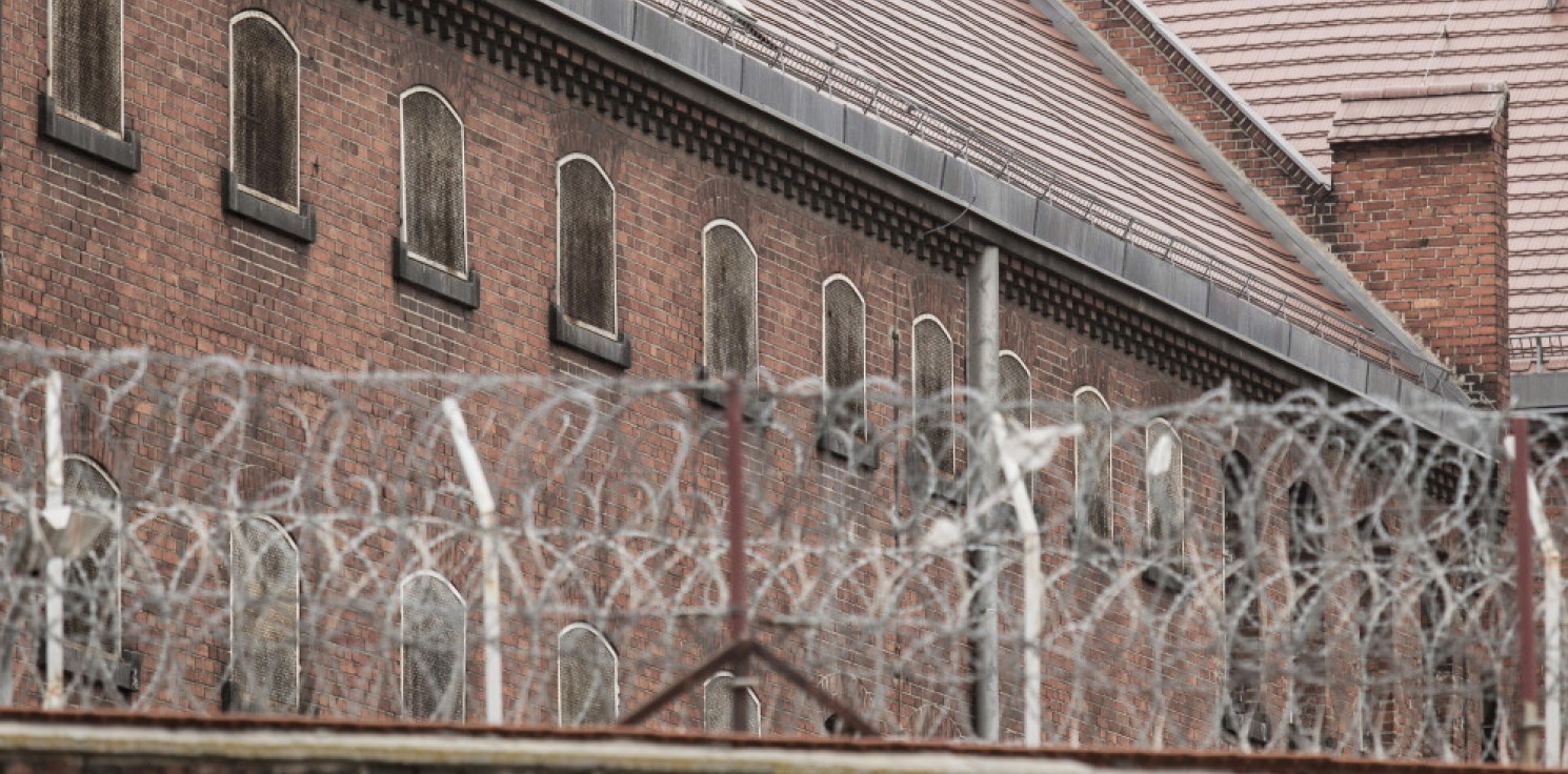 Kraj - Szczepienia przeciw COVID-19 również w zakładach karnych, aresztach i szpitalach psychiatrycznych