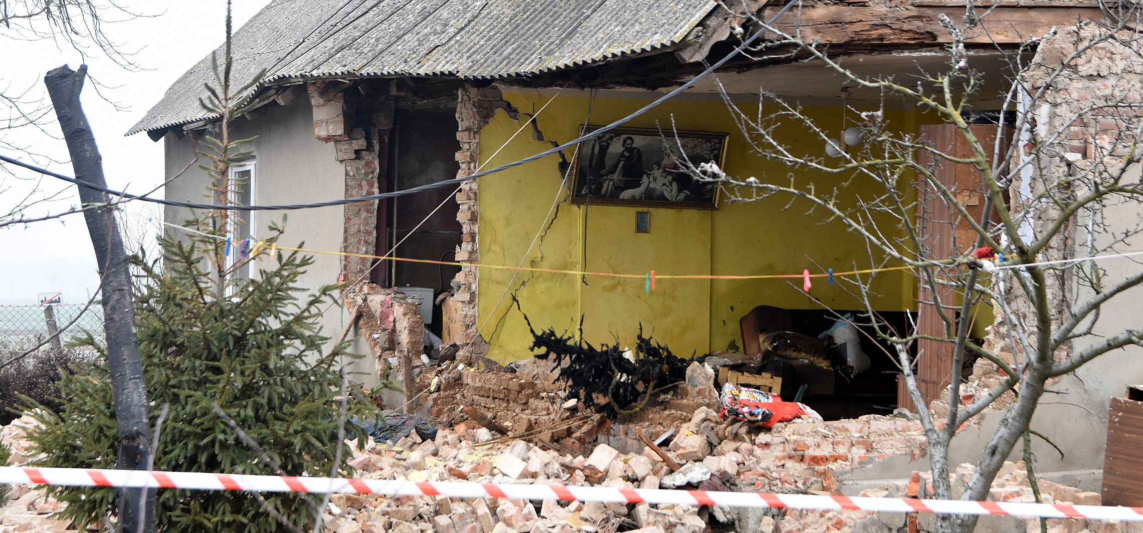 Janikowo - Wybuch gazu w domu. Jedna osoba ranna