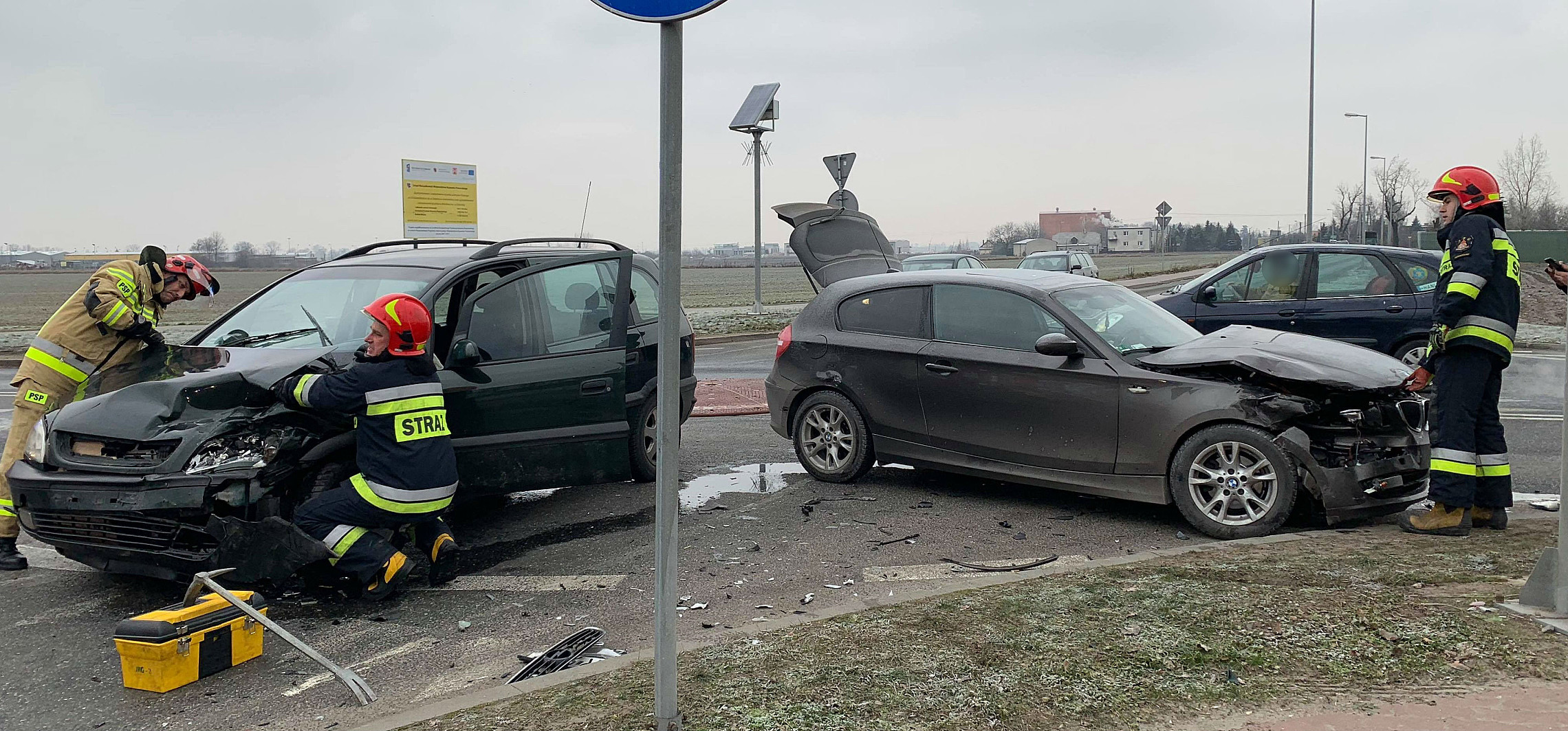 Inowrocław - Zderzenie dwóch aut na pinezce
