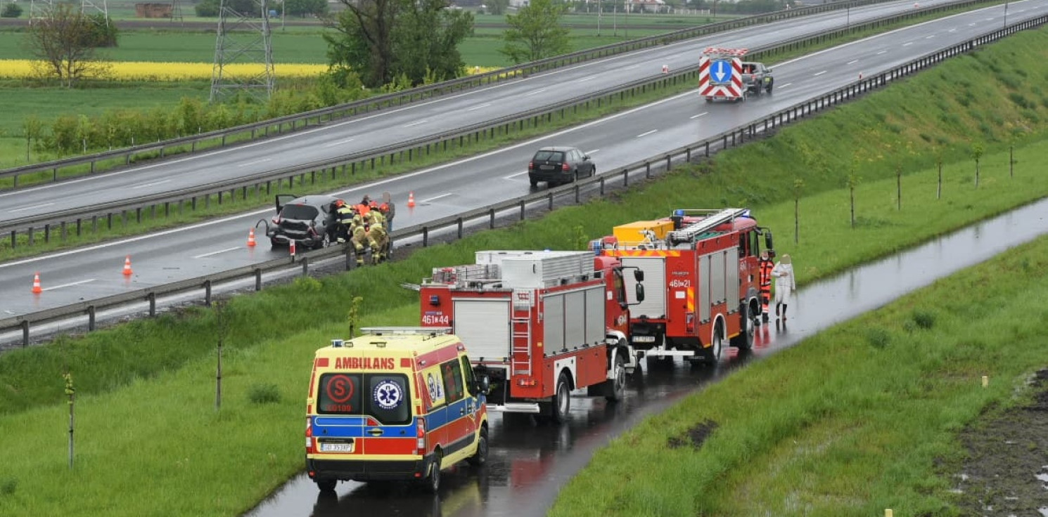 Inowrocław - Zderzenie dwóch aut na obwodnicy. Są utrudnienia