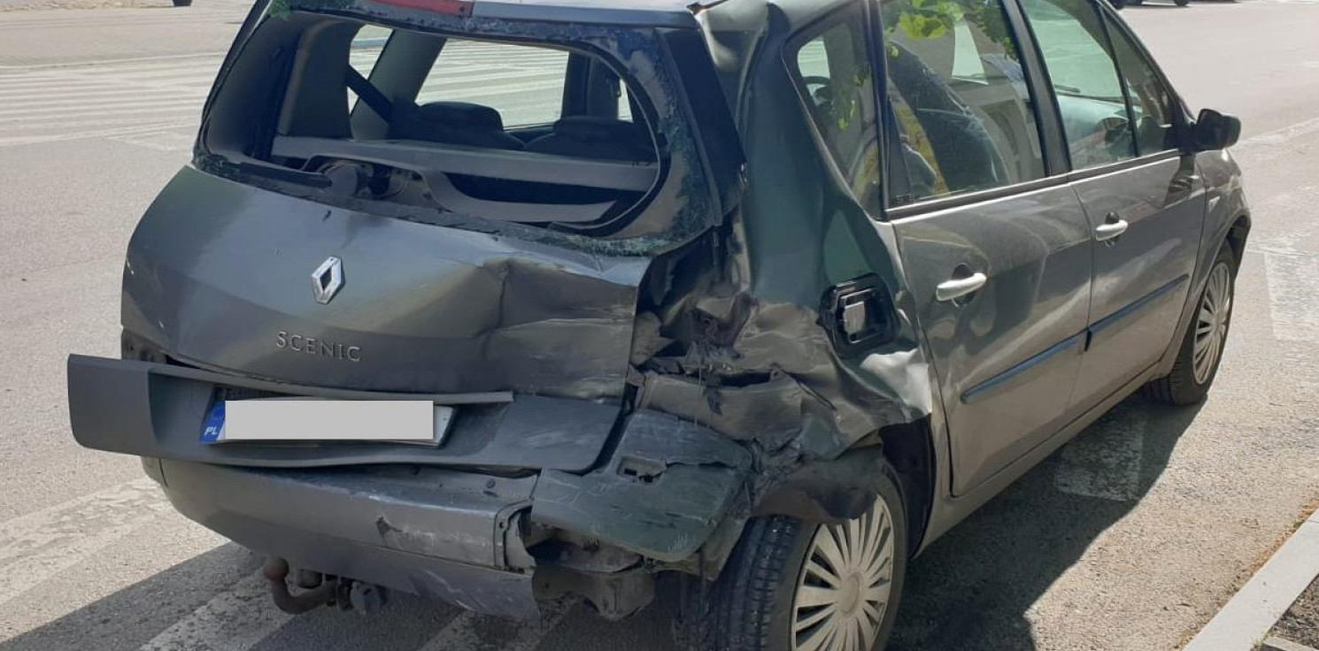 Region - Uderzył BMW w inne auto i uciekł