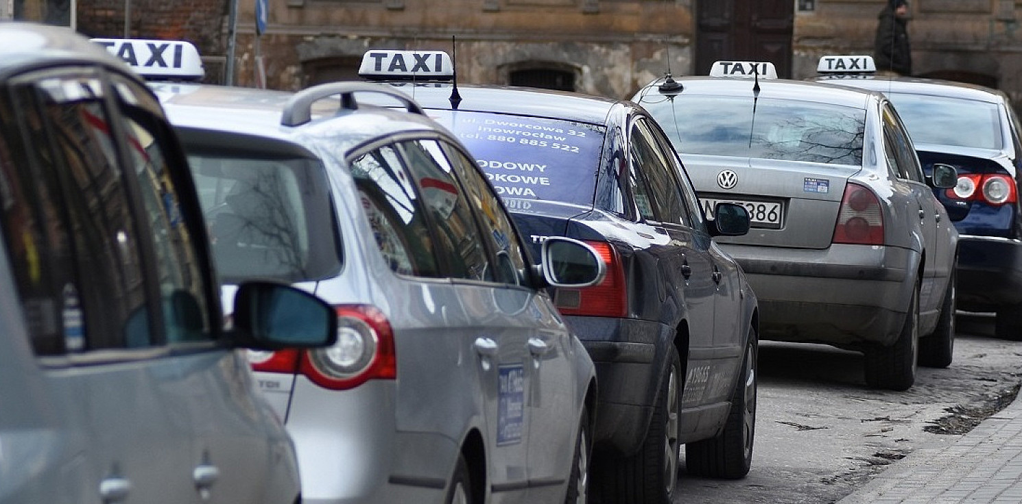 Inowrocław - Seniorzy znów pojadą taksówką za darmo