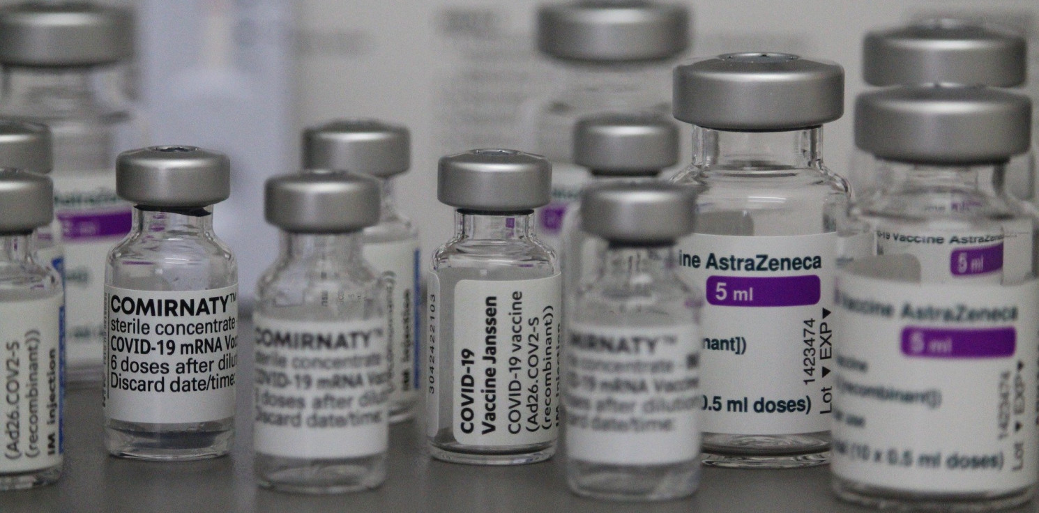 Kraj - Kuczmierowski: z powodu problemów z dostawami szczepionek od AstryZeneki priorytetem są drugie dawki