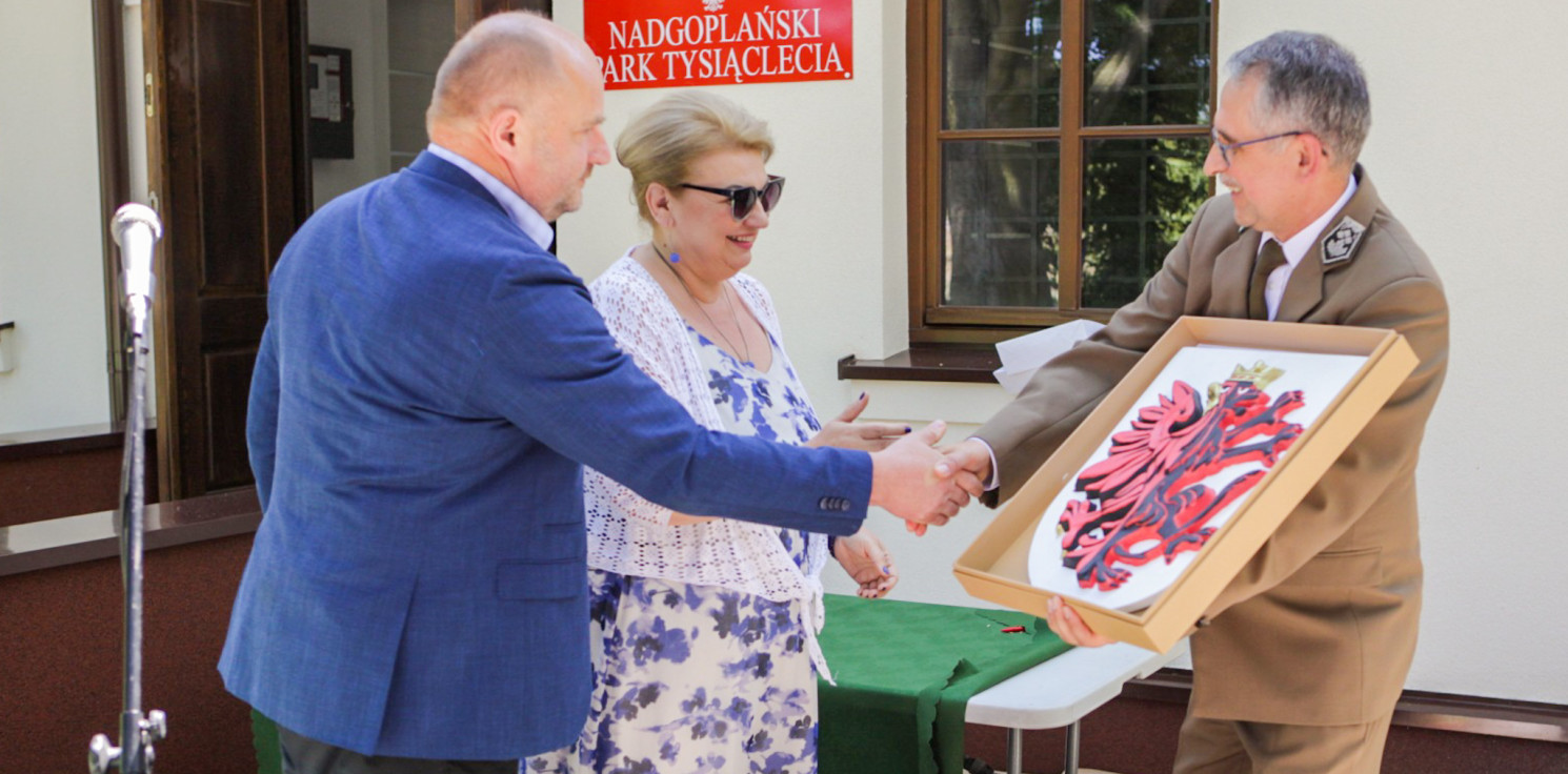 Kruszwica.online - Pałacyk od dziś siedzibą Nadgoplańskiego Parku Tysiąclecia