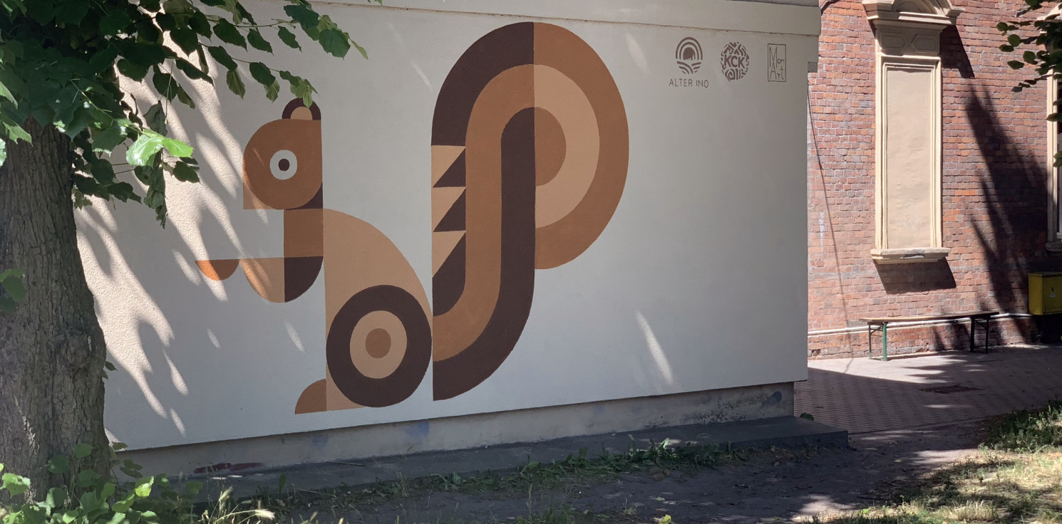 Inowrocław - Nowy mural. Z wiewiórką w roli głównej