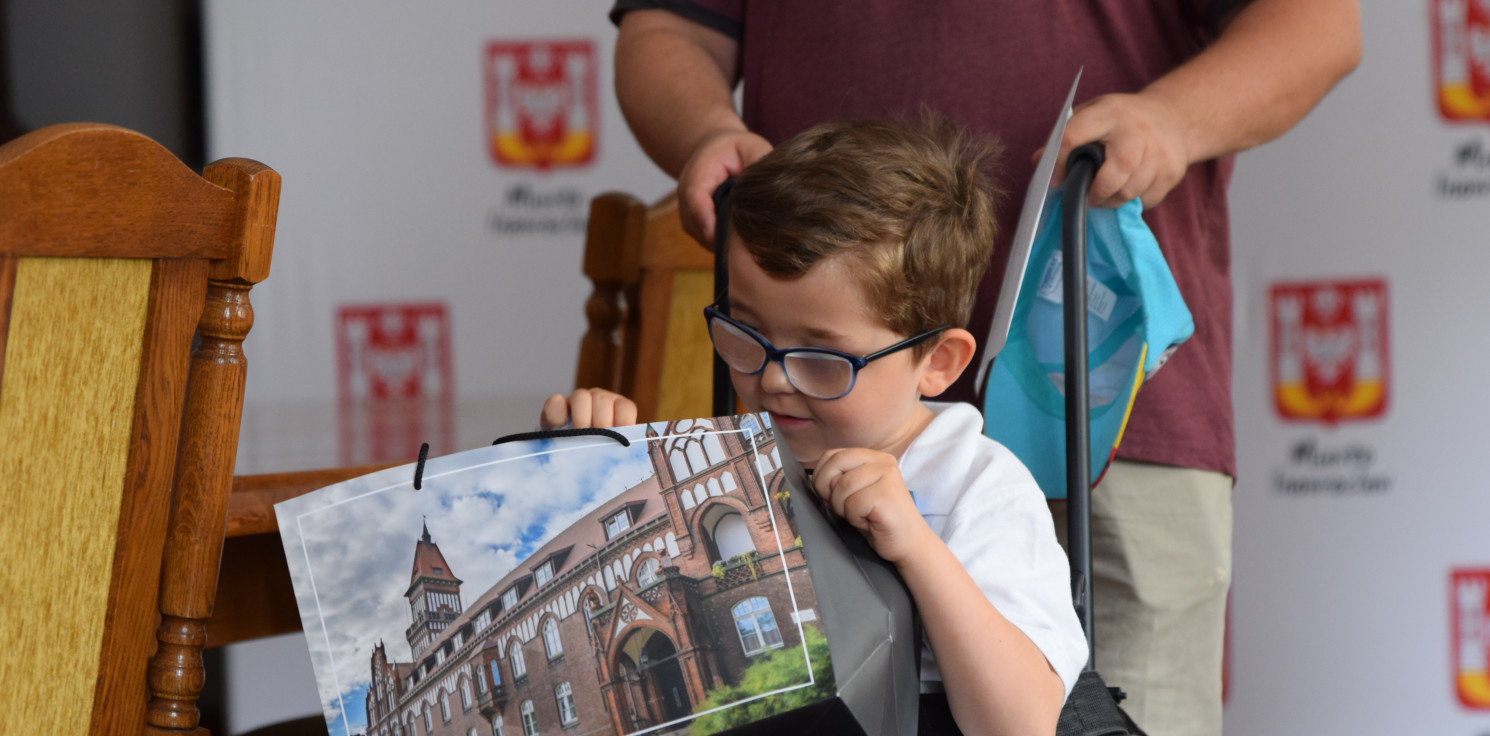 Inowrocław - Antoś i Patryk otrzymają pomoc dzięki nakrętkom