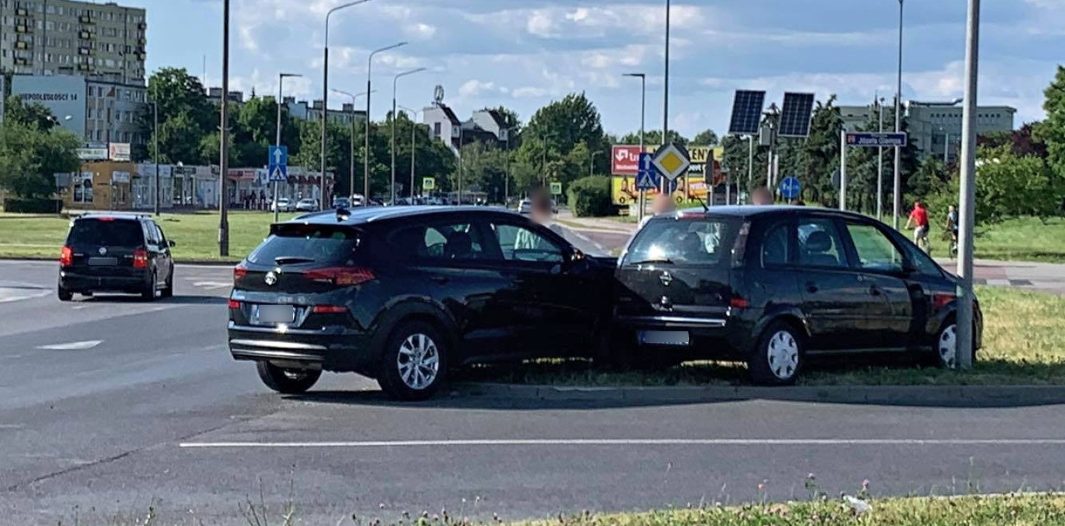 Inowrocław - Na Rąbinie zderzyły się dwa auta