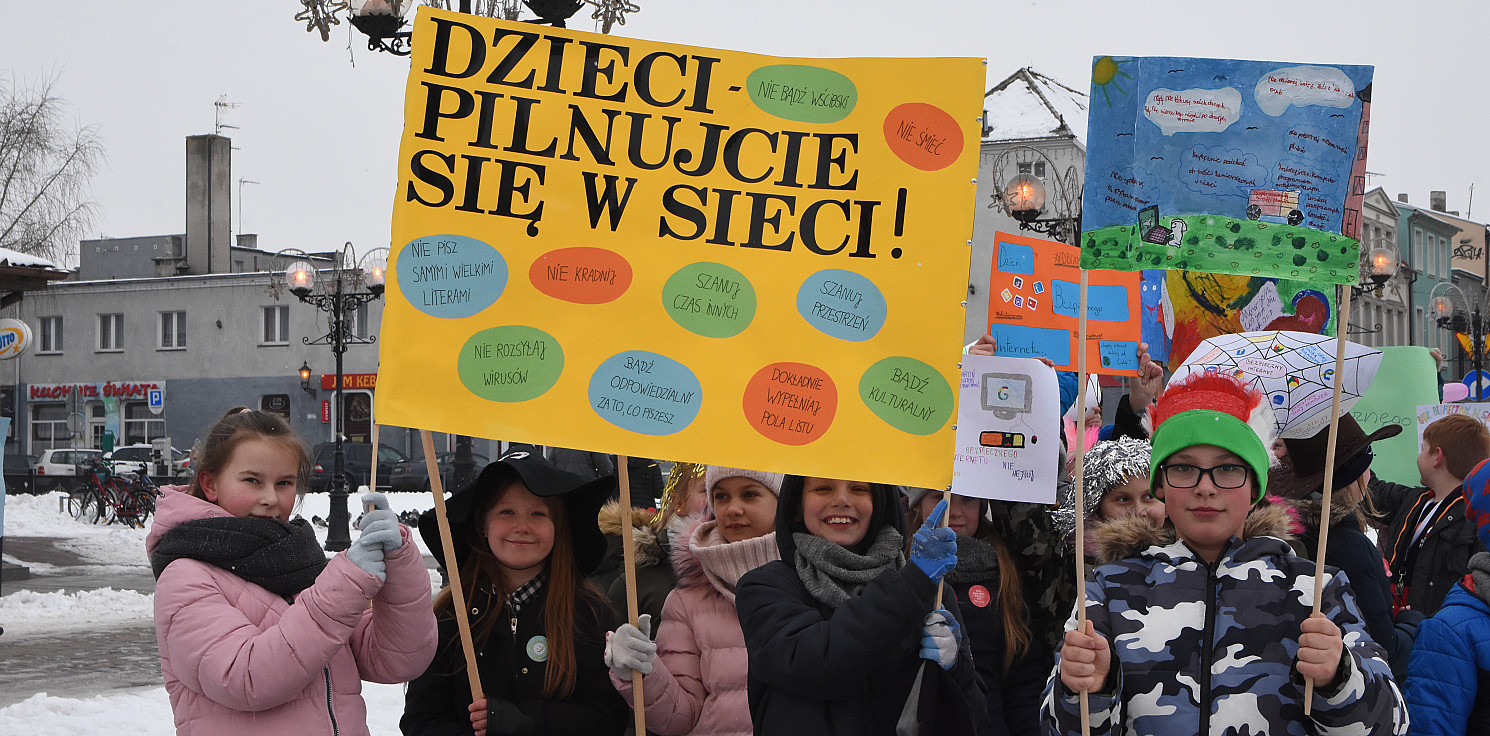 Inowrocław - Protestowali przeciwko przemocy w internecie