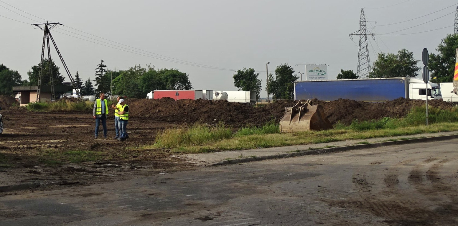 Kruszwica.online - Ruszyły prace przy budowie ronda w regionie