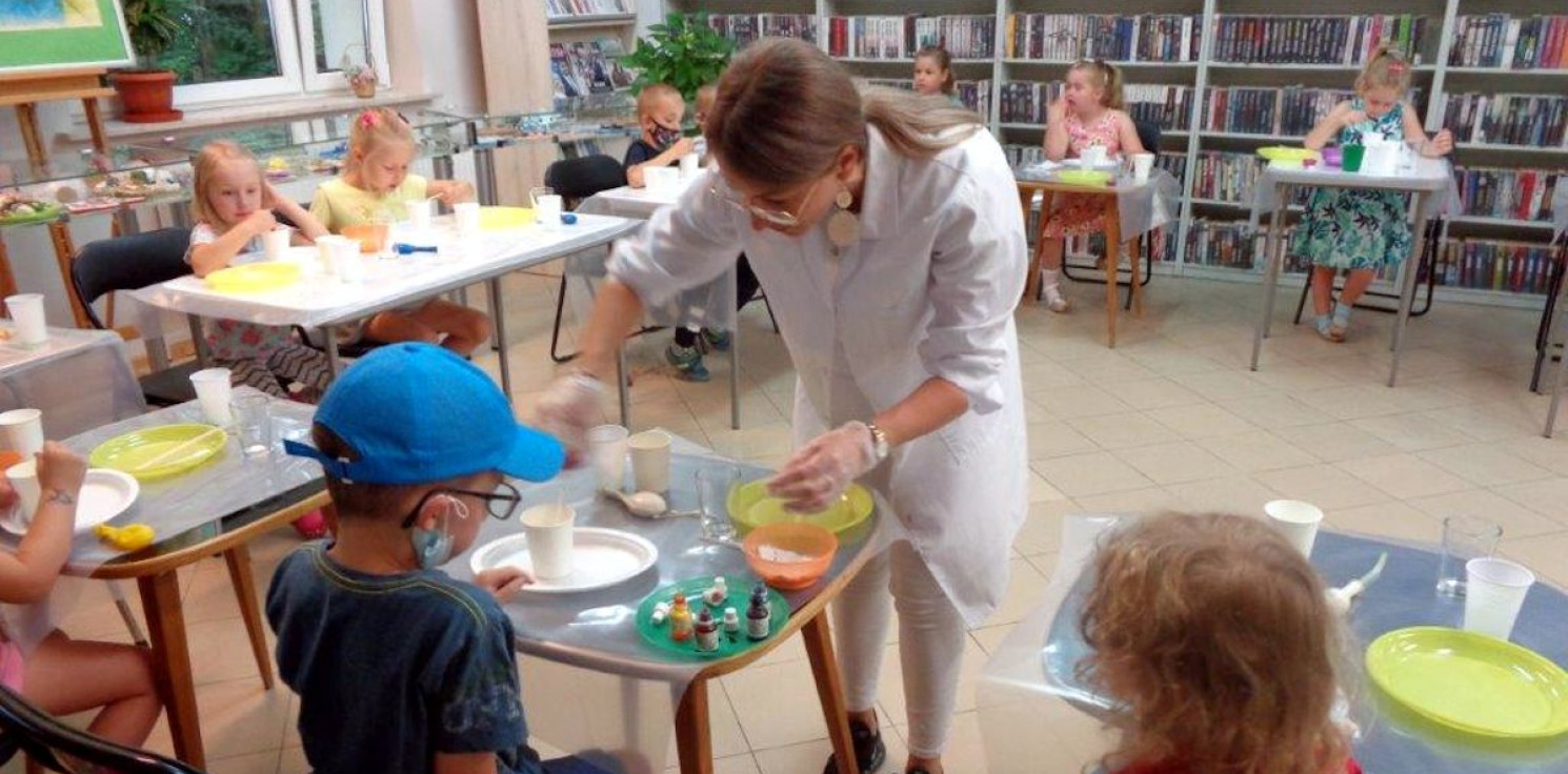 Inowrocław - Chemiczne eksperymenty małych inowrocławian