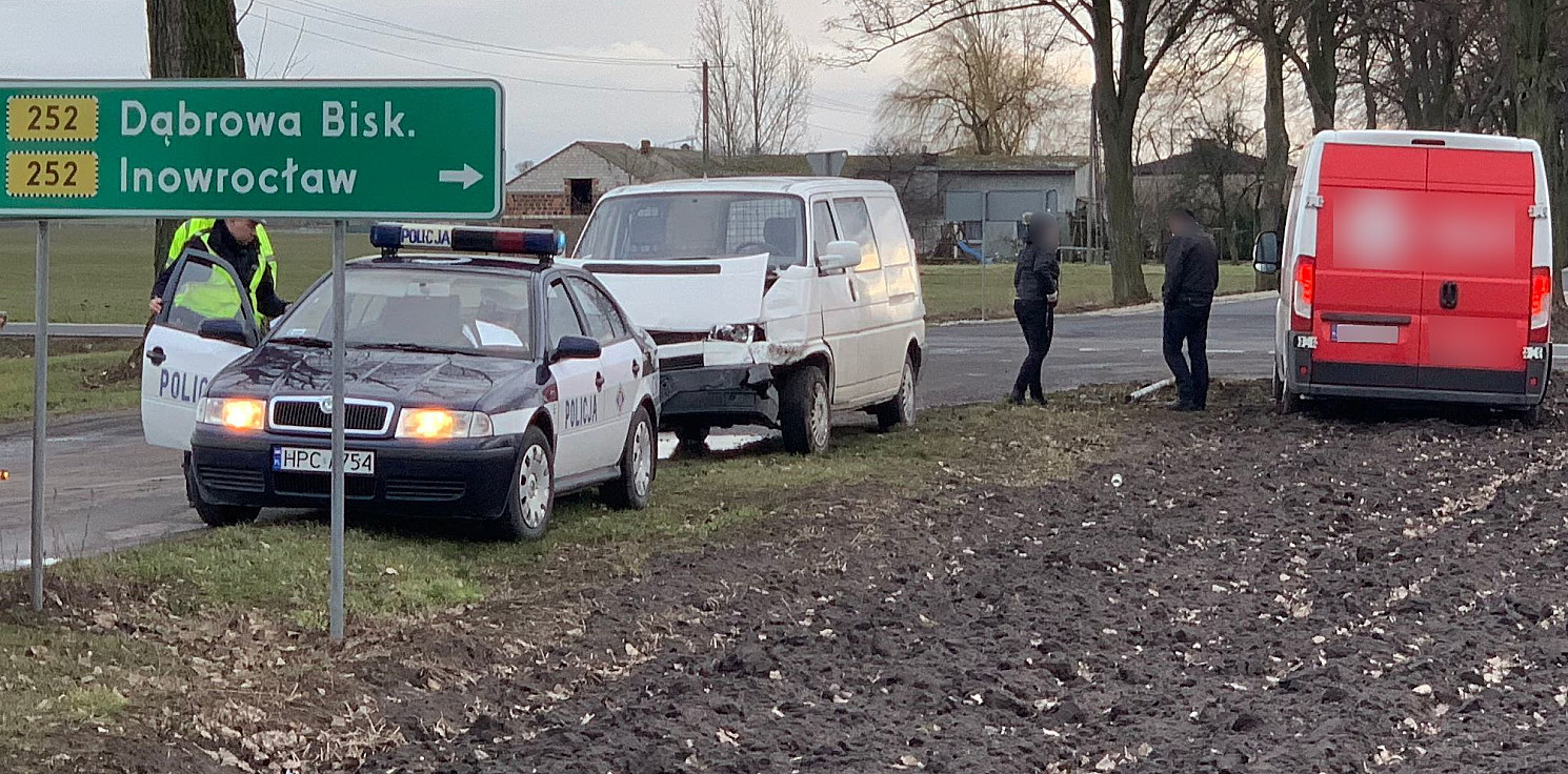 Region - Dwa dostawczaki zderzyły się pod Inowrocławiem