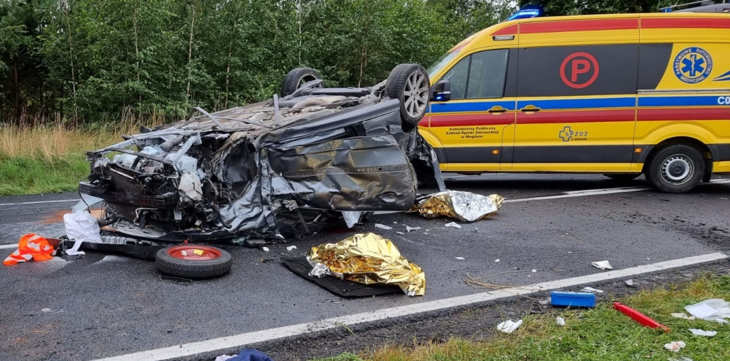Region - Poważny wypadek w regionie. Cztery osoby ranne