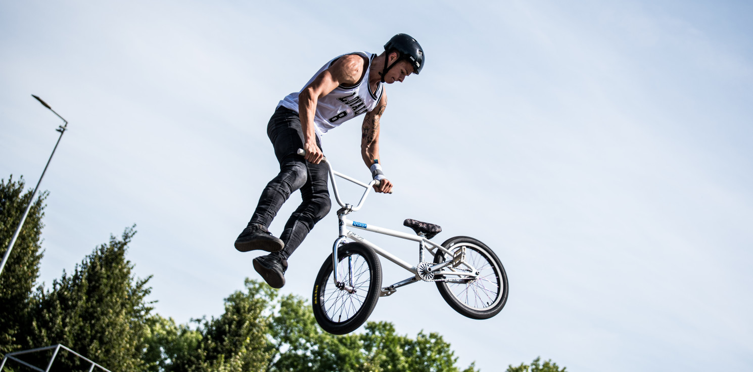 Inowrocław - W skate parku szaleją na BMX-ach