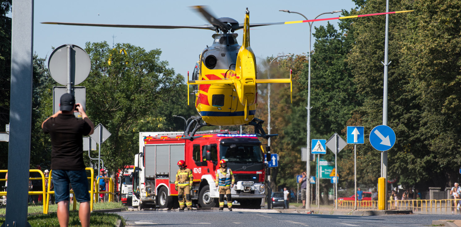 Inowrocław - Śmigłowiec LPR lądował na głównej ulicy [aktualizacja]