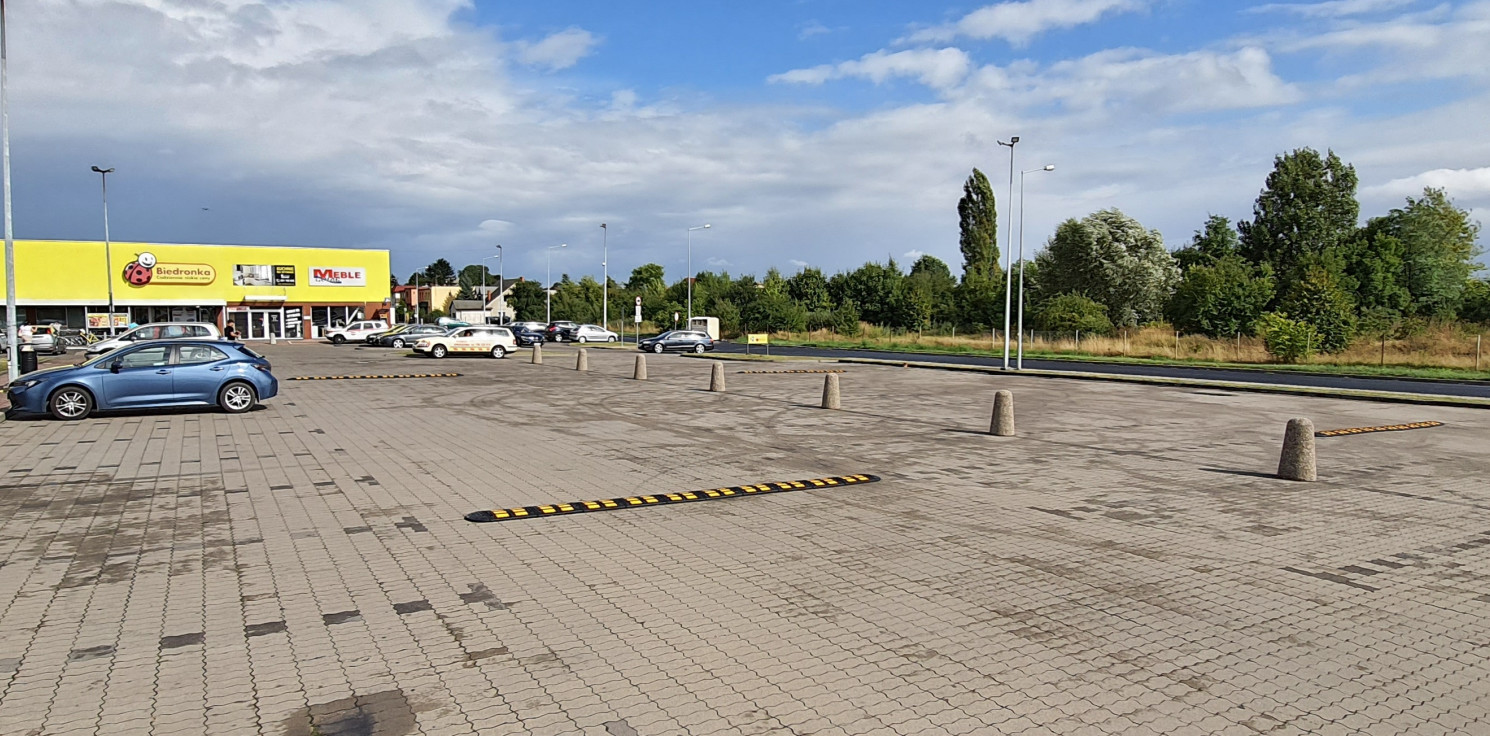 Inowrocław - Zmiany na parkingu. Koniec z kręceniem bączków