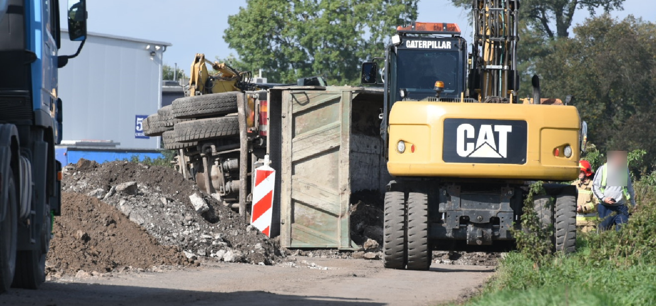 Gmina Inowrocław - Wywrotka przewróciła się na remontowanej drodze