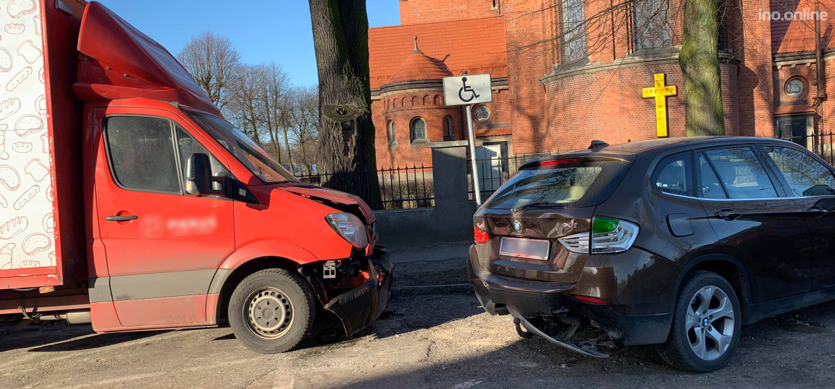 Inowrocław - Mercedesem wjechał w tył BMW