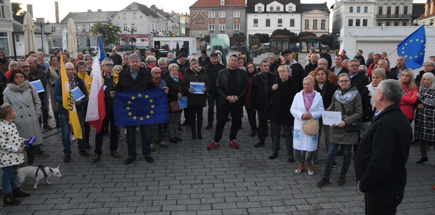 Inowrocław - "Unia to my". Manifestacja w Inowrocławiu