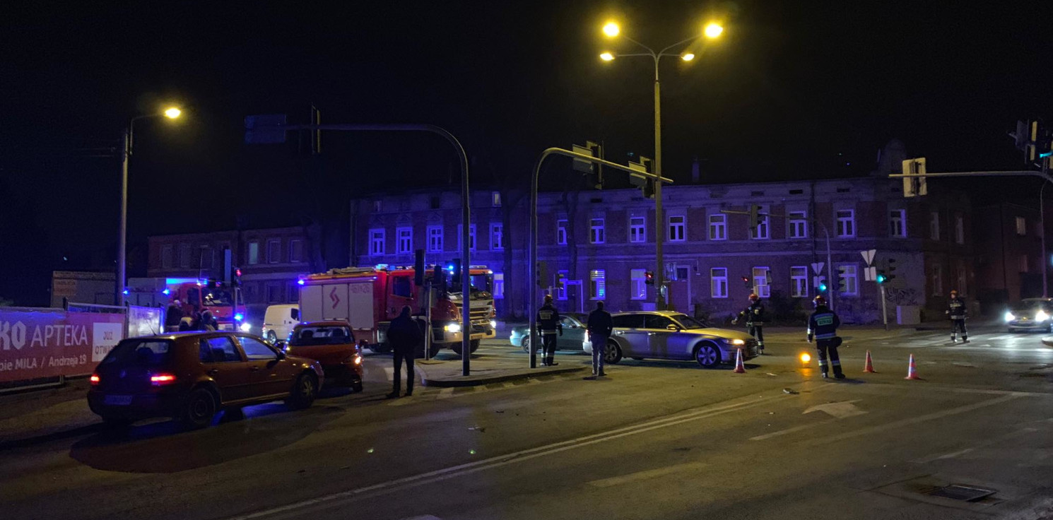 Inowrocław - Zderzenie trzech aut. Jedna osoba poszkodowana